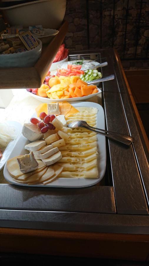 Restaurant Rosengarten Нойрупин Екстериор снимка